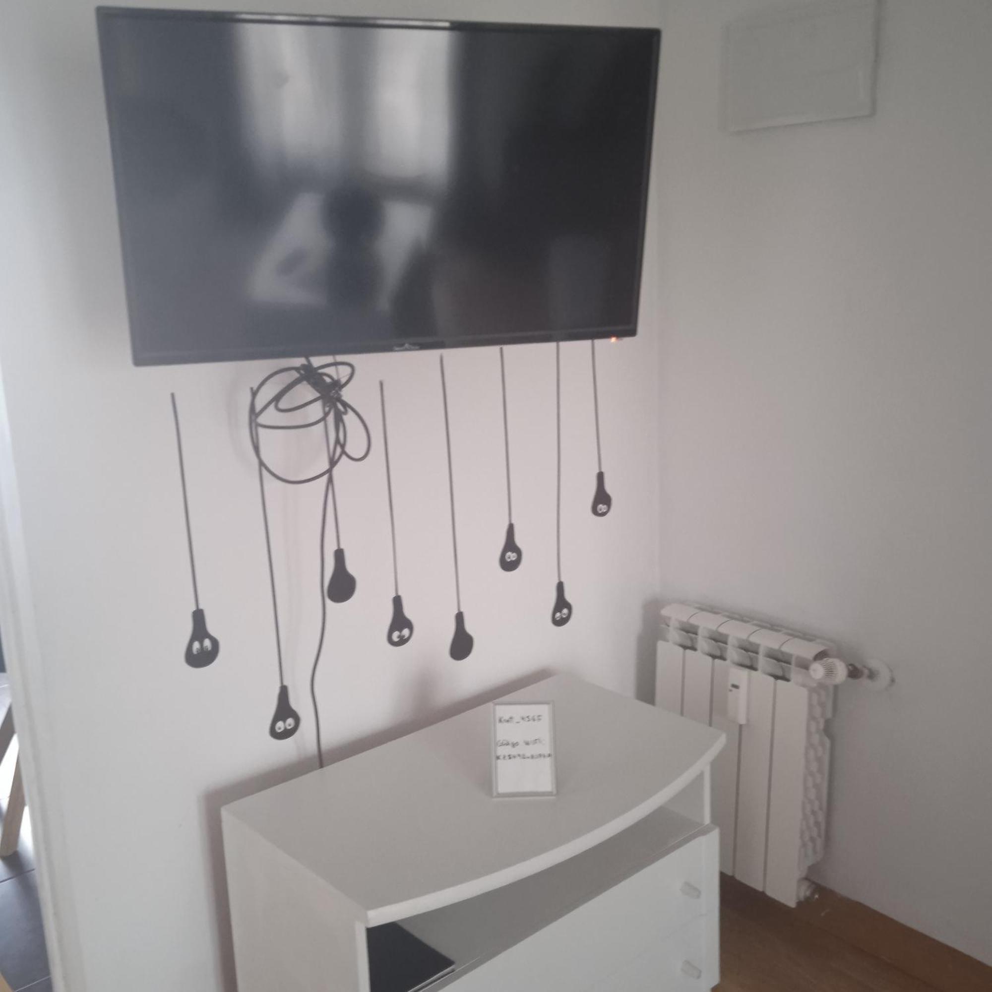 Апартаменты Gallery & Wifi Наваррете Экстерьер фото
